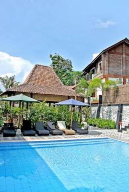 Pondok Gajah Homestay Jarakan Exterior photo